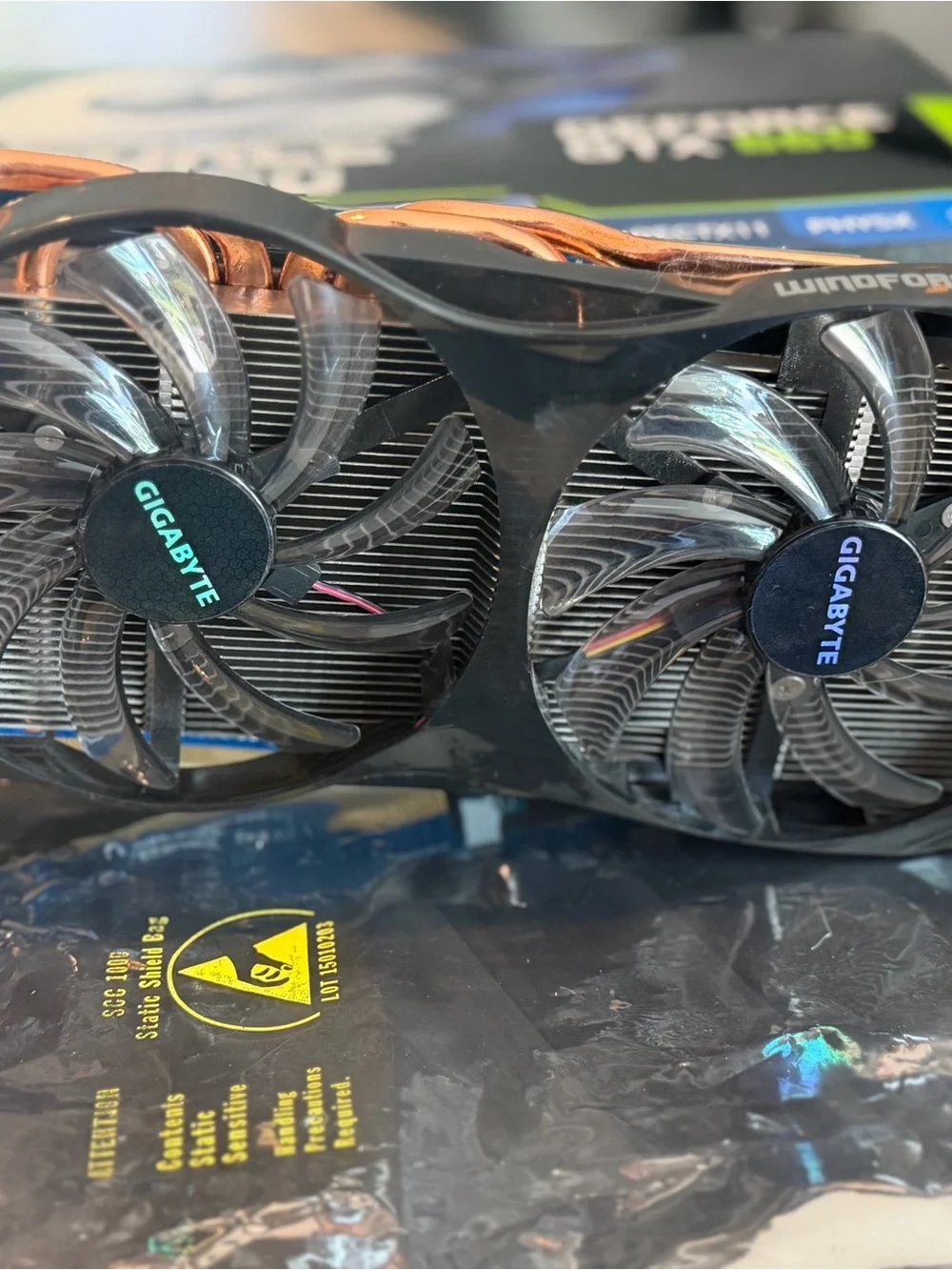 GIGABYTE WindForce GTX 660 Graphics Card with Copper Heatpipes and Dual Fans